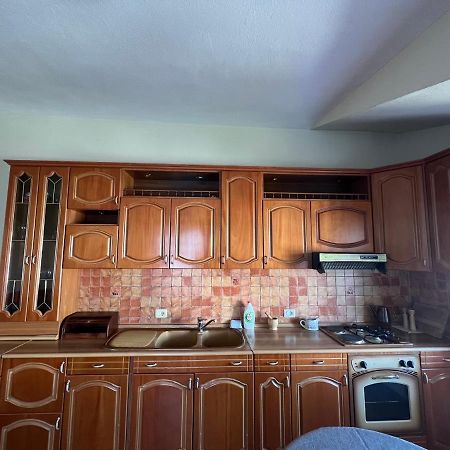Villa Sokoli, Enjoy Sunset At This Spacious Apartment Тирана Екстериор снимка