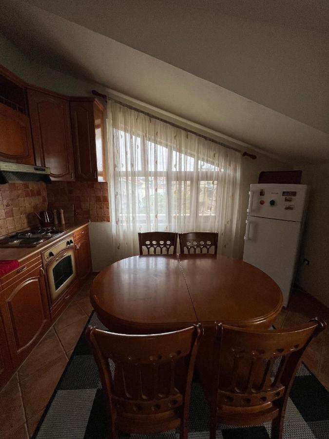 Villa Sokoli, Enjoy Sunset At This Spacious Apartment Тирана Екстериор снимка