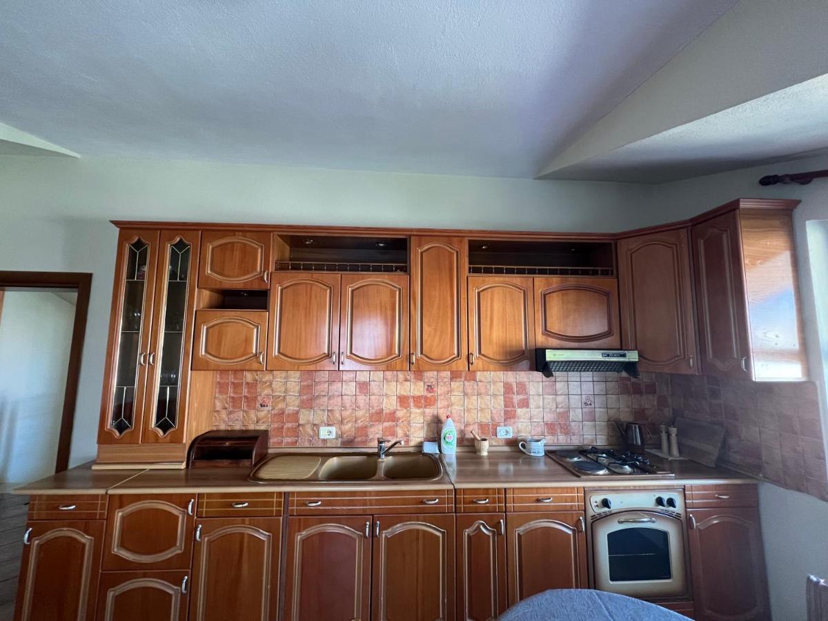 Villa Sokoli, Enjoy Sunset At This Spacious Apartment Тирана Екстериор снимка