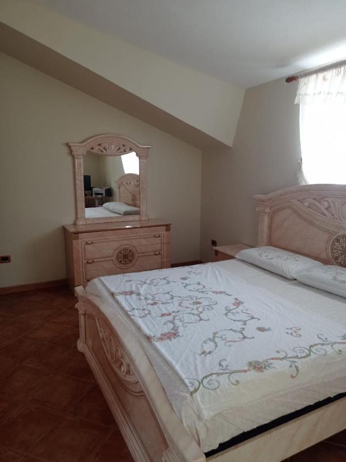 Villa Sokoli, Enjoy Sunset At This Spacious Apartment Тирана Екстериор снимка
