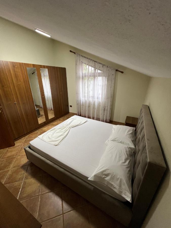 Villa Sokoli, Enjoy Sunset At This Spacious Apartment Тирана Екстериор снимка