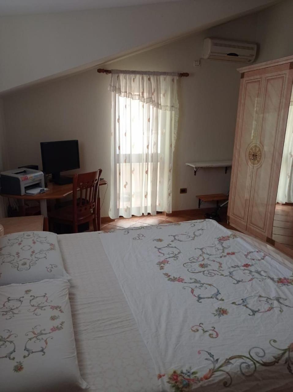 Villa Sokoli, Enjoy Sunset At This Spacious Apartment Тирана Екстериор снимка